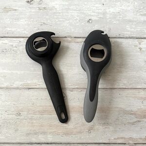 Tupperware Wide Grip Handle Bottle Openers Kitchen Gadgets Tools Jar Opener